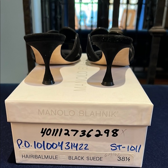 Manolo Blahnik Black suede kitten heel mules with Haribal Design size 38 - Picture 3 of 7